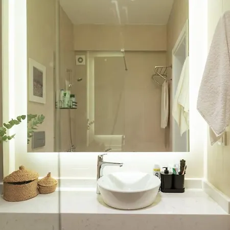 Apartment Bright And Cozy 2br In The Center Of Buyukada *